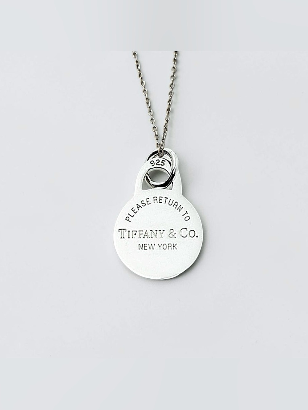 Tiffany & Co. 925 Sterling Silver Return to Tiffany Large Circle Tag Necklace